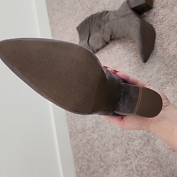 New In Box - JustFab - Hudson heeled boot, grey. Women's 10 - NEW - Picture 5 of 9